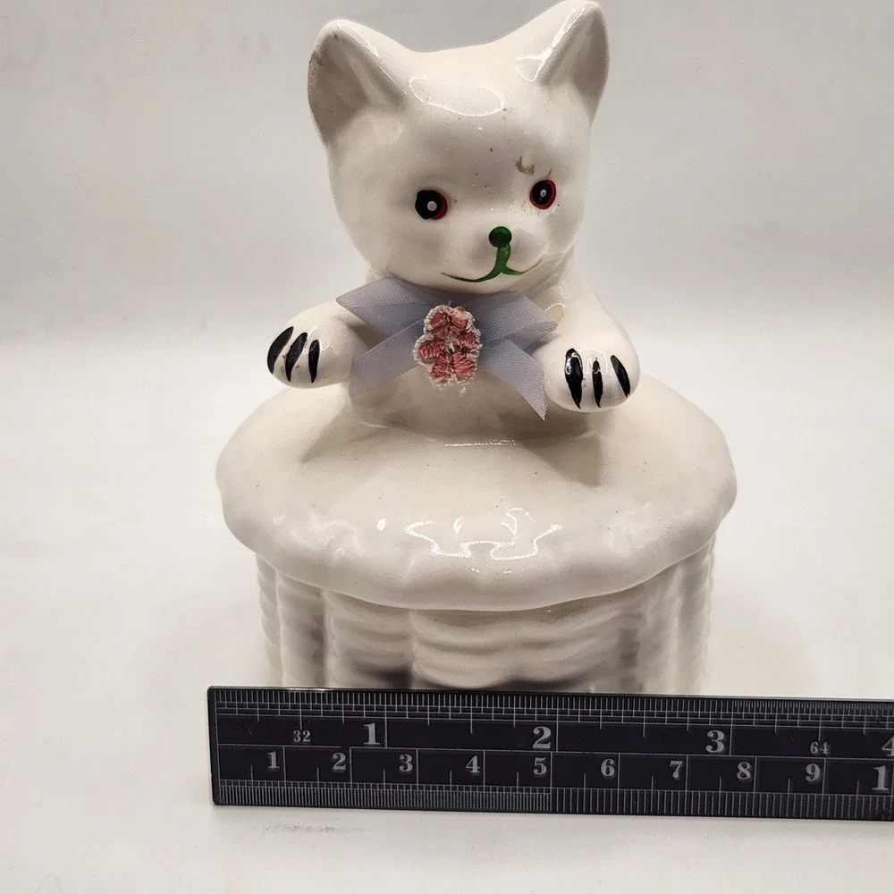 N/A vintage ceramic